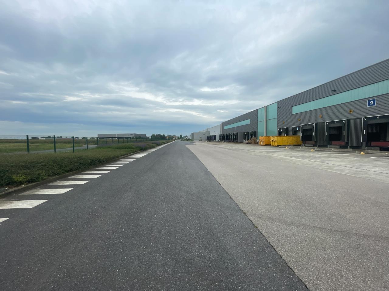 Entrepôt classe a Chaulnes 42850m² Location entrepôt classe a Chaulnes Somme OLLOG2427665 2